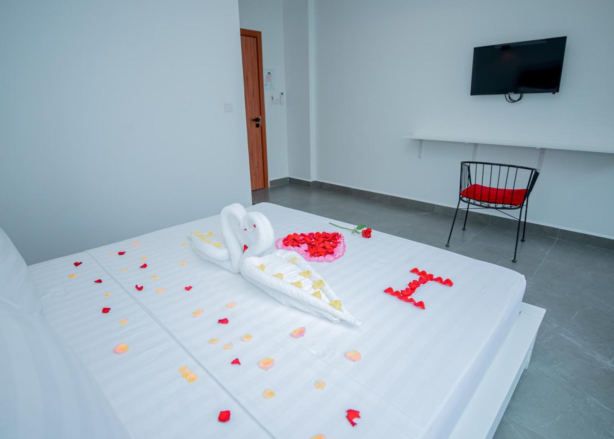 Bliss & Beats Hostel Phnom-Penh Buitenkant foto