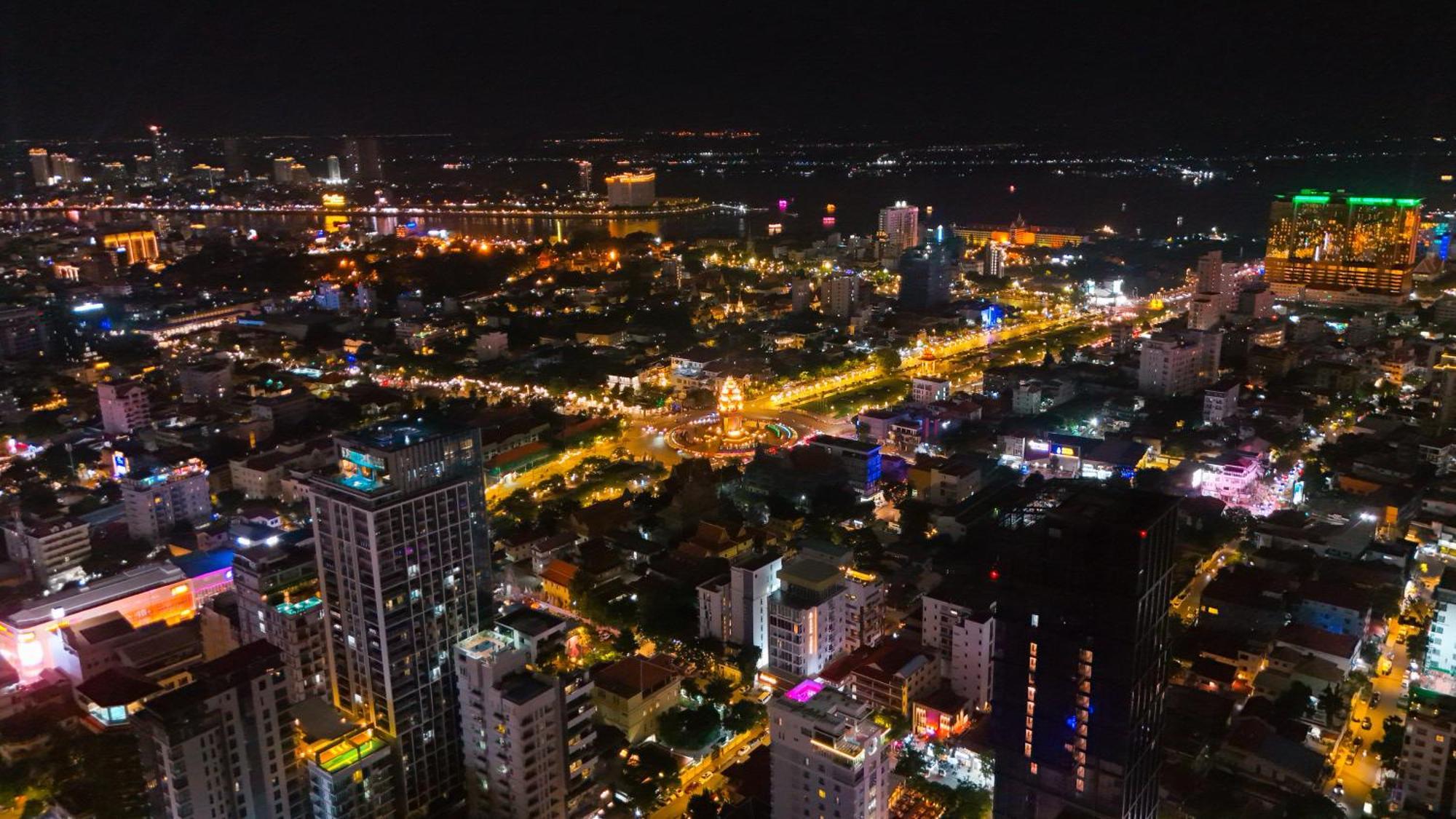 Bliss & Beats Hostel Phnom-Penh Buitenkant foto