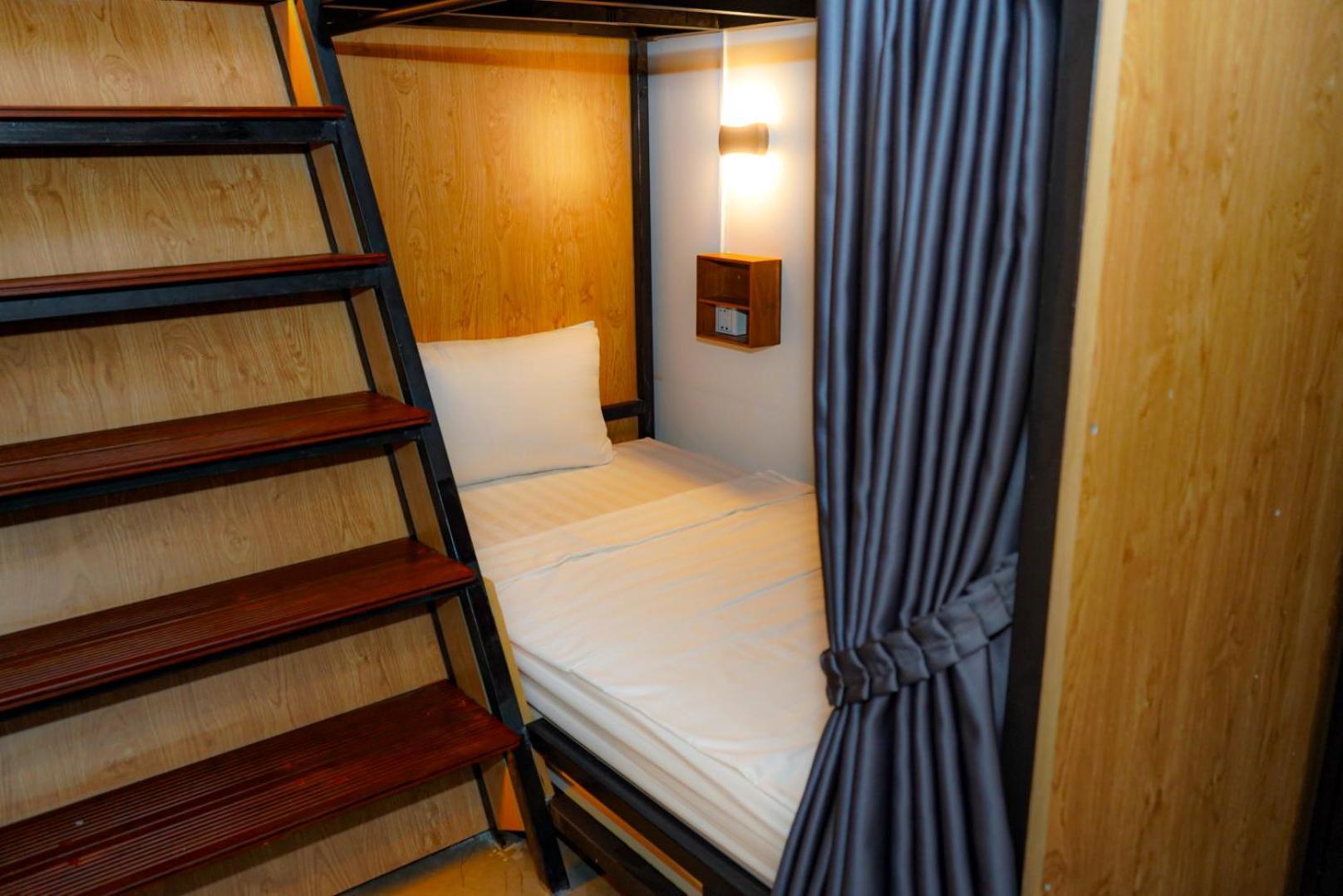 Bliss & Beats Hostel Phnom-Penh Buitenkant foto