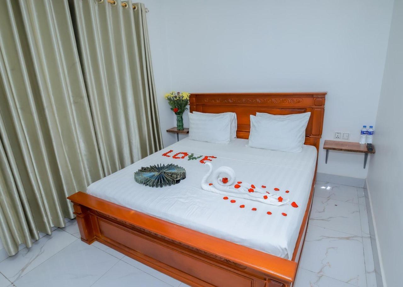 Bliss & Beats Hostel Phnom-Penh Buitenkant foto
